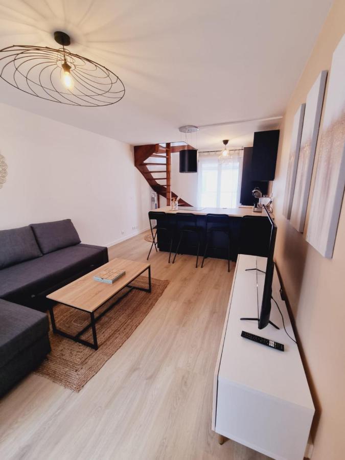 Duplex Neuf Centre Ville Avec Parking Neauphle-le-Chateau Bagian luar foto